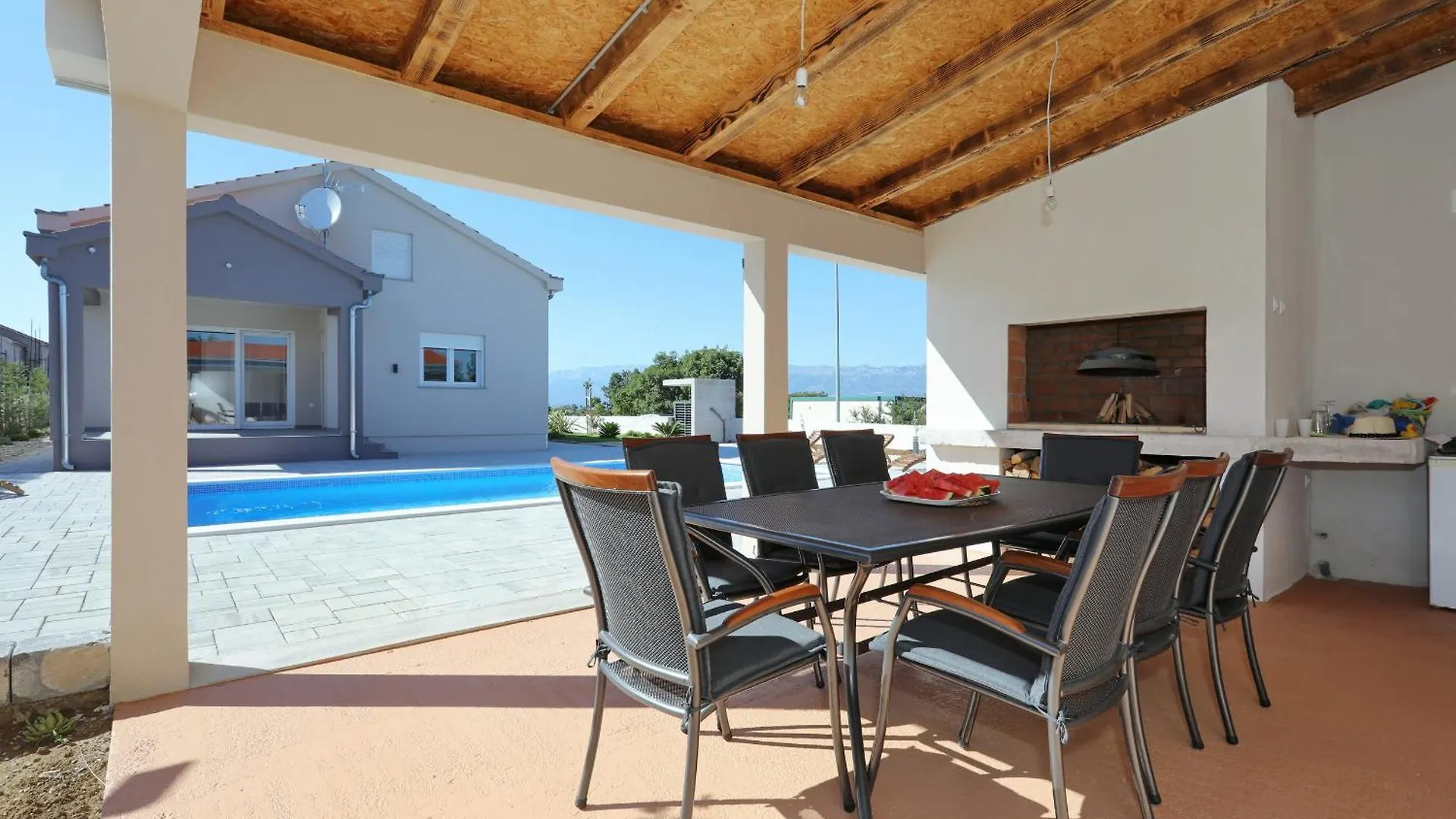 Holiday Home Fjaka With Swimming Pool Pridraga